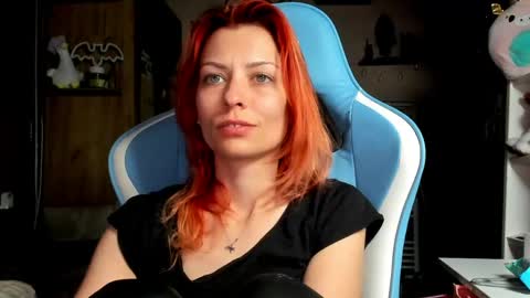 karoline121 online show from 04/15/26, 09:04