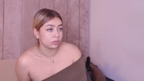 Karolina online show from 03/08/26, 03:32