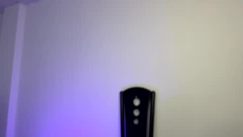 Karoline  online show from 11/12/25, 09:25