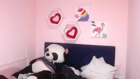 Isa online show from 02/27/25, 08:31