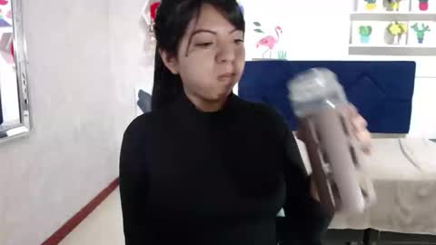 Isa online show from 10/08/25, 07:06