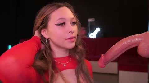 Caroline online show from 03/02/26, 08:37