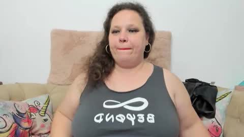 KarolineJoyy online show from 12/04/25, 12:20