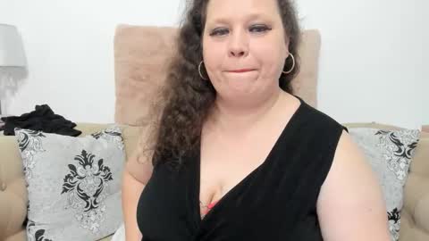 KarolineJoyy online show from 02/19/26, 11:01