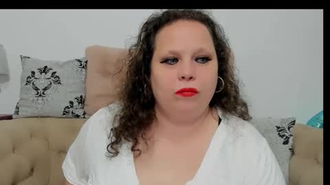 KarolineJoyy online show from 04/01/26, 07:11