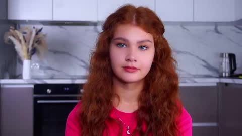 lina online show from 12/15/25, 11:25