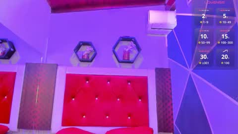 Karol online show from 10/22/25, 11:54