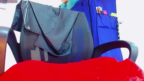 karol online show from 02/11/25, 01:10