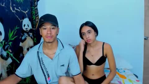 karoll_y_erik online show from 11/15/25, 03:37