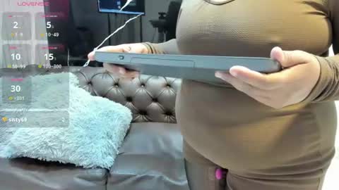 My name is  Miss Karol online show from 06/29/26, 11:43