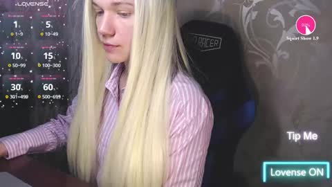 Caroline Fox online show from 03/06/26, 09:28