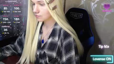 Caroline Fox online show from 03/11/26, 11:05