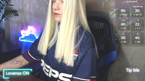 Caroline Fox online show from 04/09/26, 09:15