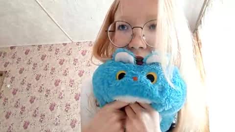 Sara online show from 03/03/26, 07:03