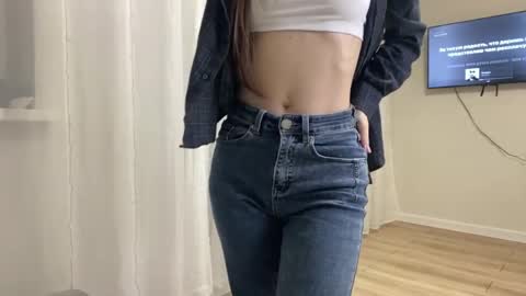 Lia online show from 04/15/26, 07:58