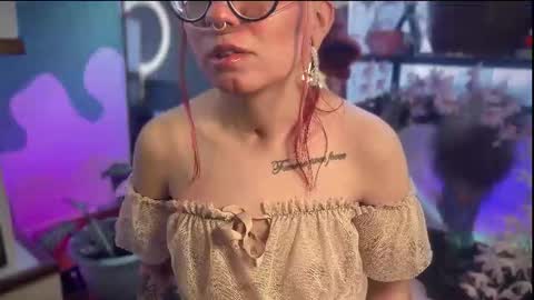 Snapshot of karterspice chatting on 10/31/25, 04:52 Karter online show from 10/31/25, 04:52