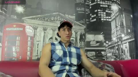 Snapshot of karybig3 chatting on 03/04/25, 04:17 ---Kary--- online show from 03/04/25, 04:17