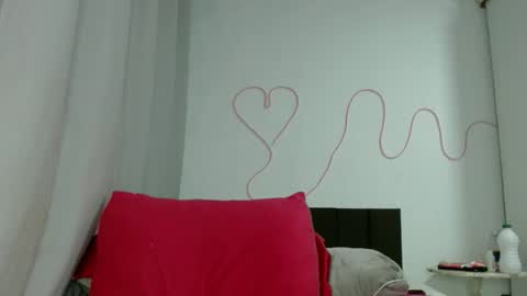 Tamires e Maicon online show from 10/15/25, 08:31