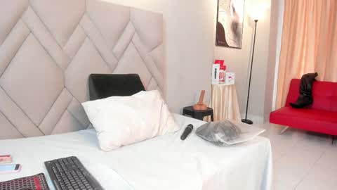 kasandra gomez online show from 02/20/26, 12:49