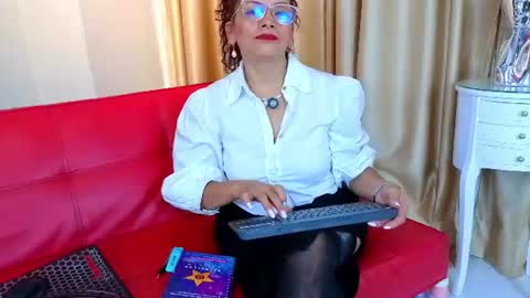 kasandra gomez online show from 07/18/26, 12:31