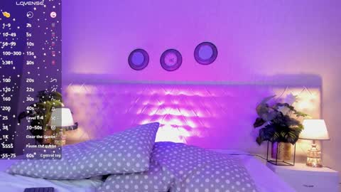 Snapshot of kasey___ chatting on 12/22/24, 08:38 kasey online show from 12/22/24, 08:38