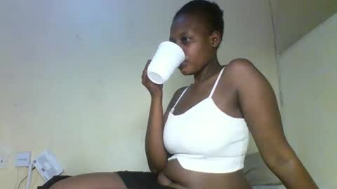 Snapshot of kashy_ chatting on 06/28/26, 02:39 kashy_ online show from 06/28/26, 02:39