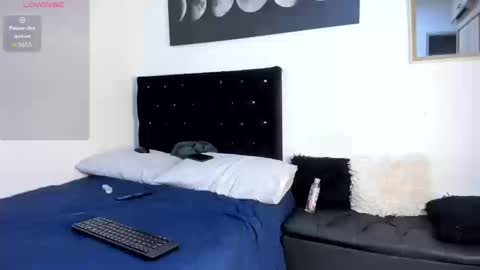 Kassandra  online show from 03/12/26, 08:26