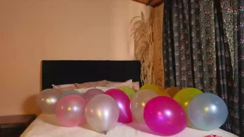 Snapshot of kassandra_james chatting on 07/31/26, 03:44 kassandra james online show from 07/31/26, 03:44