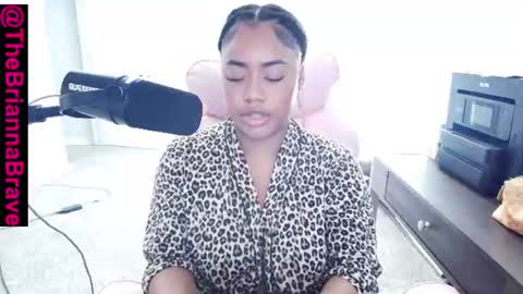 Snapshot of kat2025 chatting on 07/19/26, 07:39 BriannaBrave online show from 07/19/26, 07:39