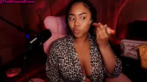 Snapshot of kat2025 chatting on 08/08/26, 01:19 BriannaBrave online show from 08/08/26, 01:19