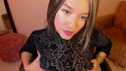 Alicia online show from 03/26/26, 01:22