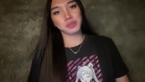 Snapshot of kat_hollandx chatting on 01/05/25, 04:16 Majesty online show from 01/05/25, 04:16