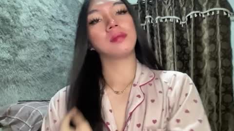 Snapshot of kat_hollandx chatting on 02/20/25, 02:24 Majesty online show from 02/20/25, 02:24