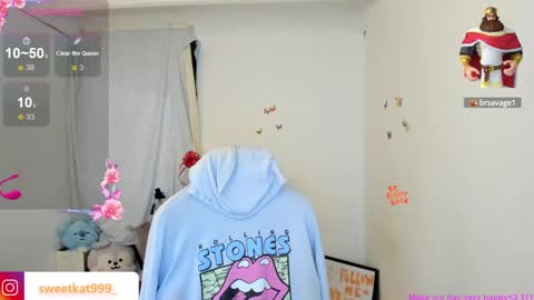 Kat       online show from 02/19/25, 06:43