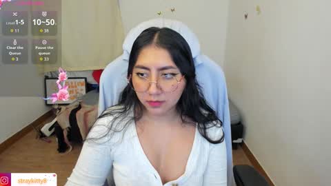 Kat       online show from 10/13/25, 09:15