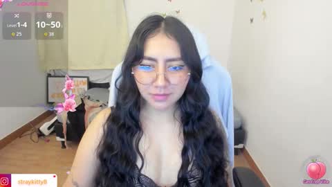 Kat       online show from 10/31/25, 10:38