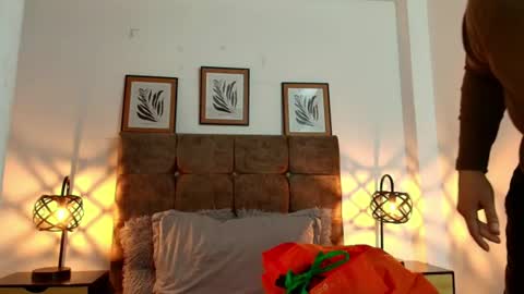 Snapshot of kat_paradisse chatting on 06/21/26, 11:46 kat paradisse online show from 06/21/26, 11:46
