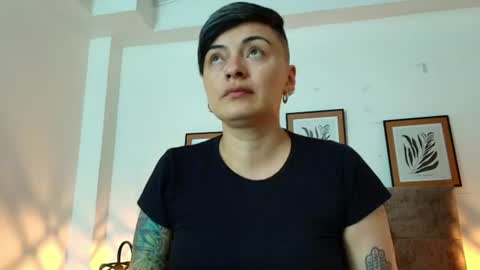 Snapshot of kat_paradisse chatting on 06/24/26, 11:53 kat paradisse online show from 06/24/26, 11:53