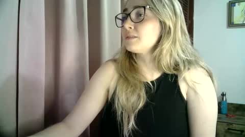 Kati online show from 01/11/25, 04:16