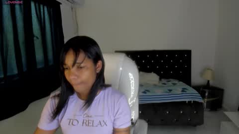 Snapshot of katalella_ds chatting on 12/20/25, 09:22 kata online show from 12/20/25, 09:22