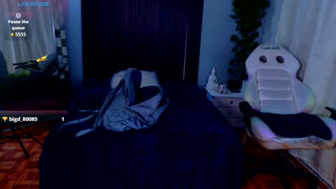 kate online show from 10/28/25, 08:22