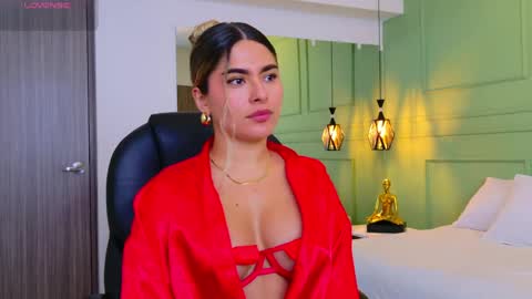 Snapshot of kataliina_18 chatting on 05/30/26, 11:51 Kat online show from 05/30/26, 11:51