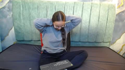 Katalina online show from 03/04/26, 09:54