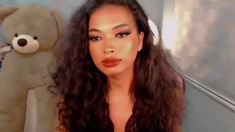 IVY JANE online show from 10/17/25, 03:58