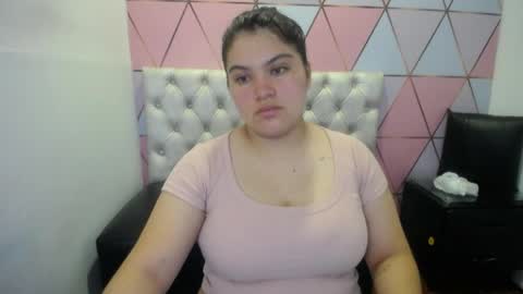 katalina santana25 online show from 04/05/26, 06:49