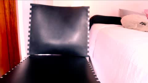 katalinaferreirax online show from 12/04/24, 05:33