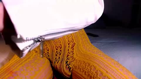 katalinaferreirax online show from 12/04/24, 11:46