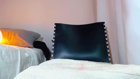katalinaferreirax online show from 12/08/24, 03:32
