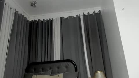 katalinahugecumxx online show from 09/16/25, 09:38