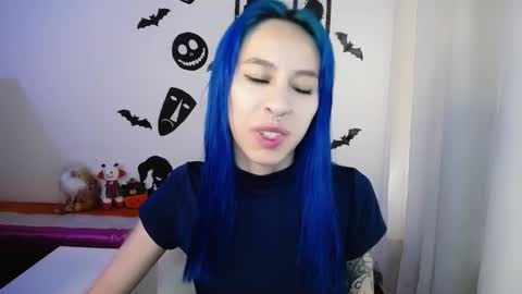 Snapshot of katara_a chatting on 10/26/25, 02:23 Maca online show from 10/26/25, 02:23